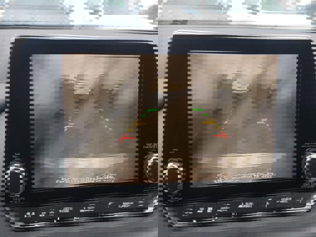 Certified 2025 Nissan Rogue SV image 32