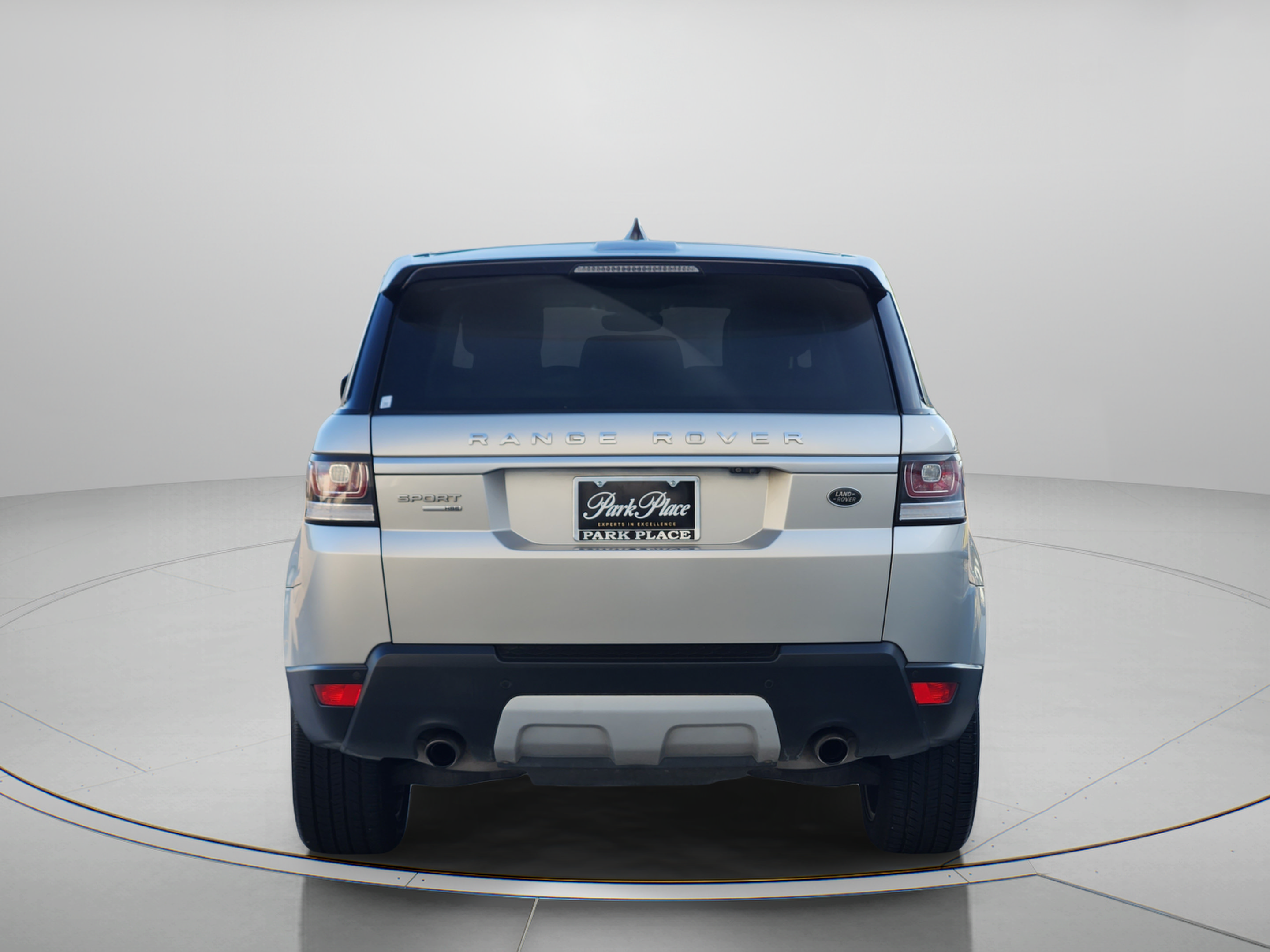Used 2017 Land Rover Range Rover Sport HSE AWD/4WD image 4
