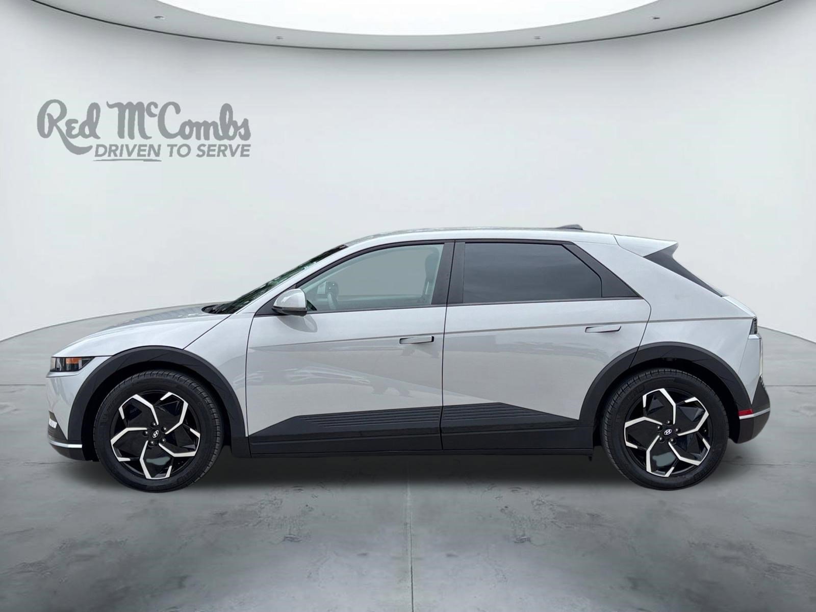 Used 2024 Hyundai Ioniq 5 SEL RWD image 2