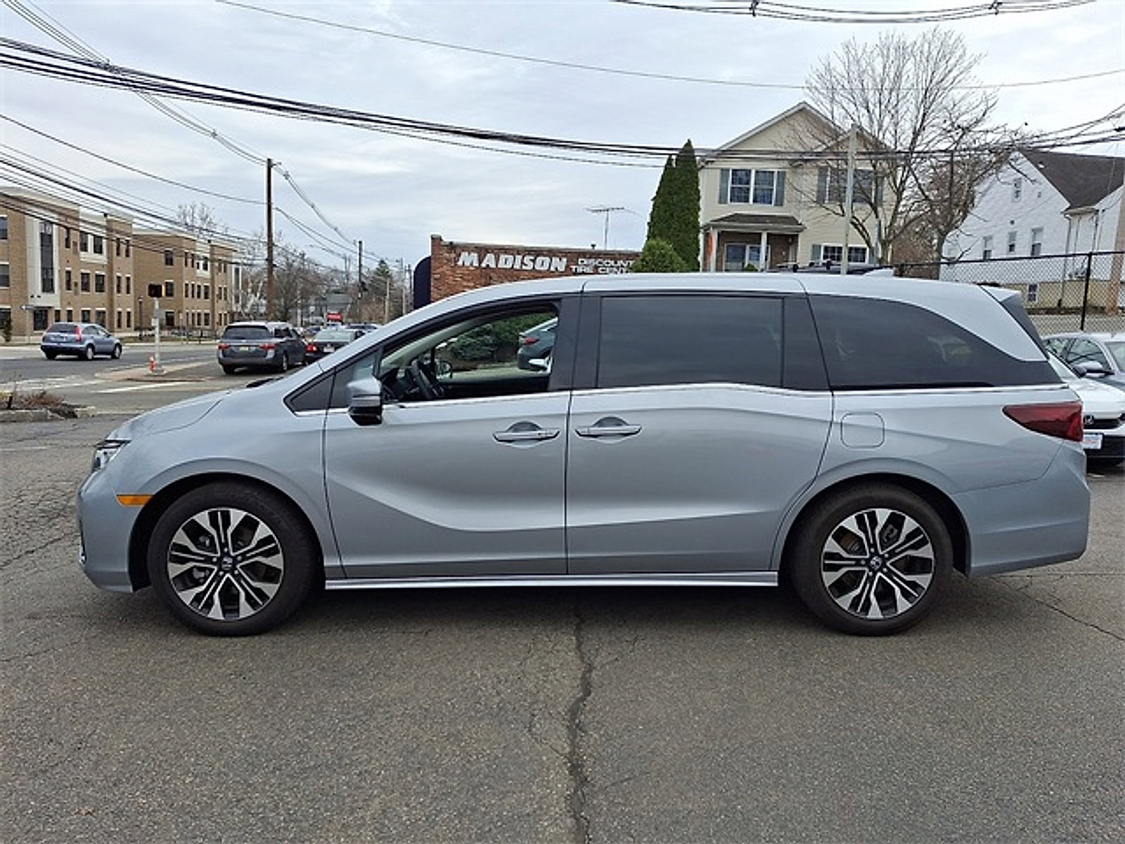 Certified 2026 Honda Odyssey Elite image 10