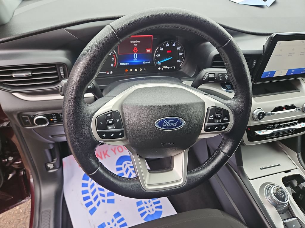 Used 2023 Ford Explorer XLT AWD/4WD image 14