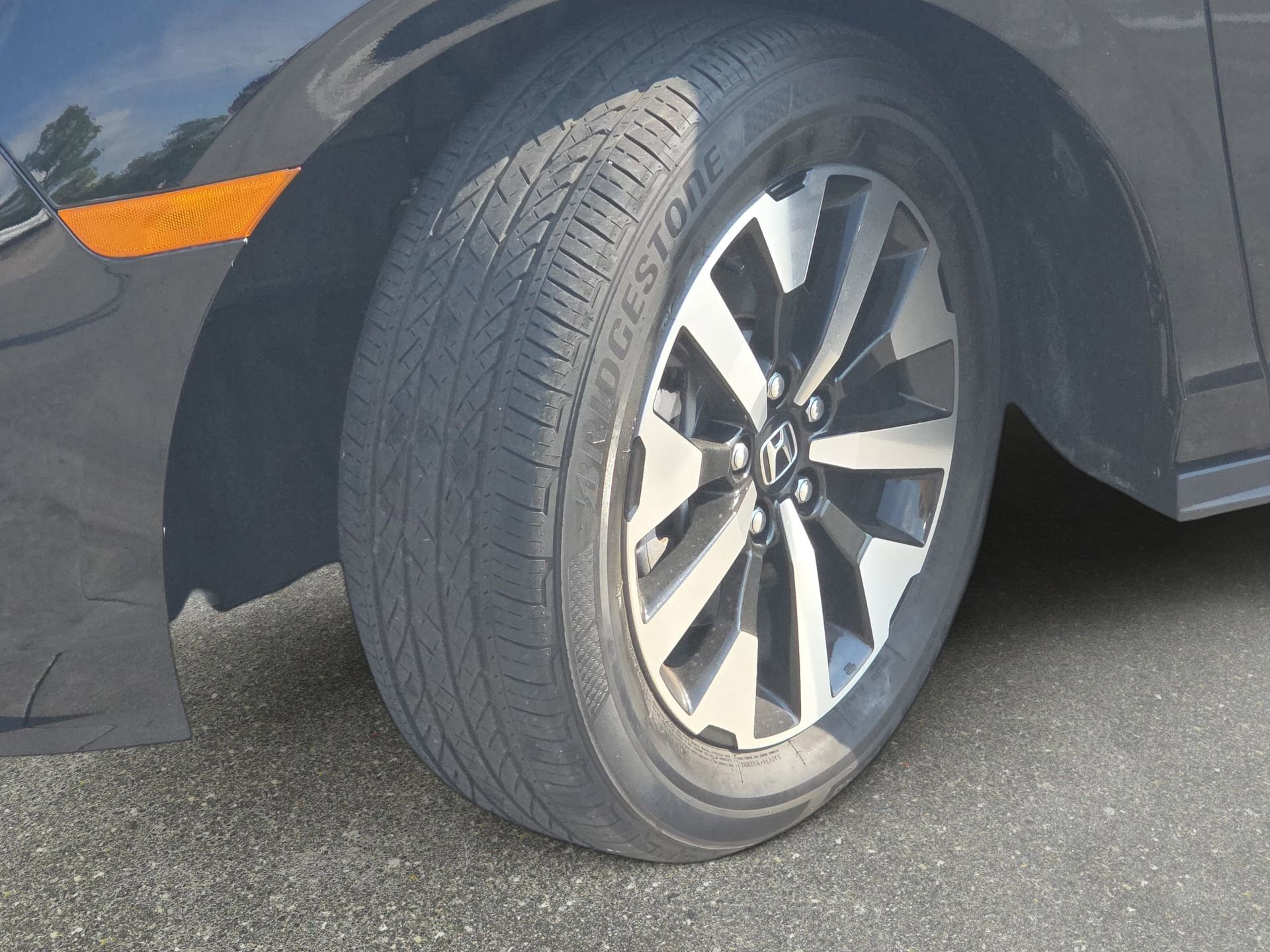 Used 2025 Honda Odyssey EX-L image 30