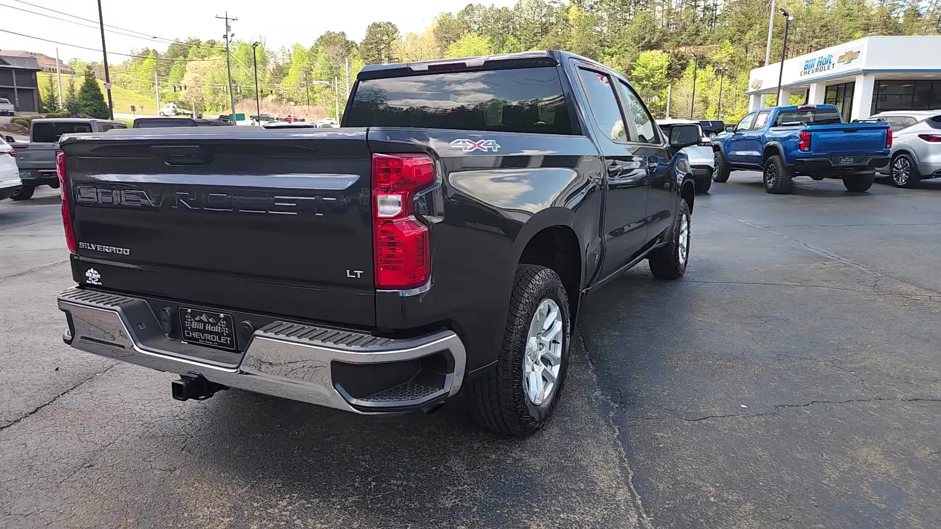 Used 2022 Chevrolet Silverado 1500 LT AWD/4WD image 15