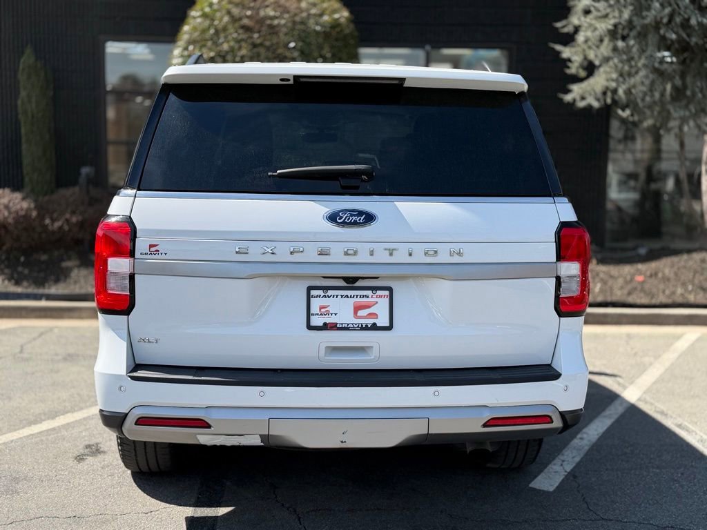 Used 2024 Ford Expedition XLT image 14