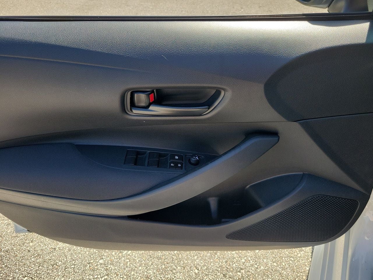 Used 2024 Toyota Corolla LE FWD image 13