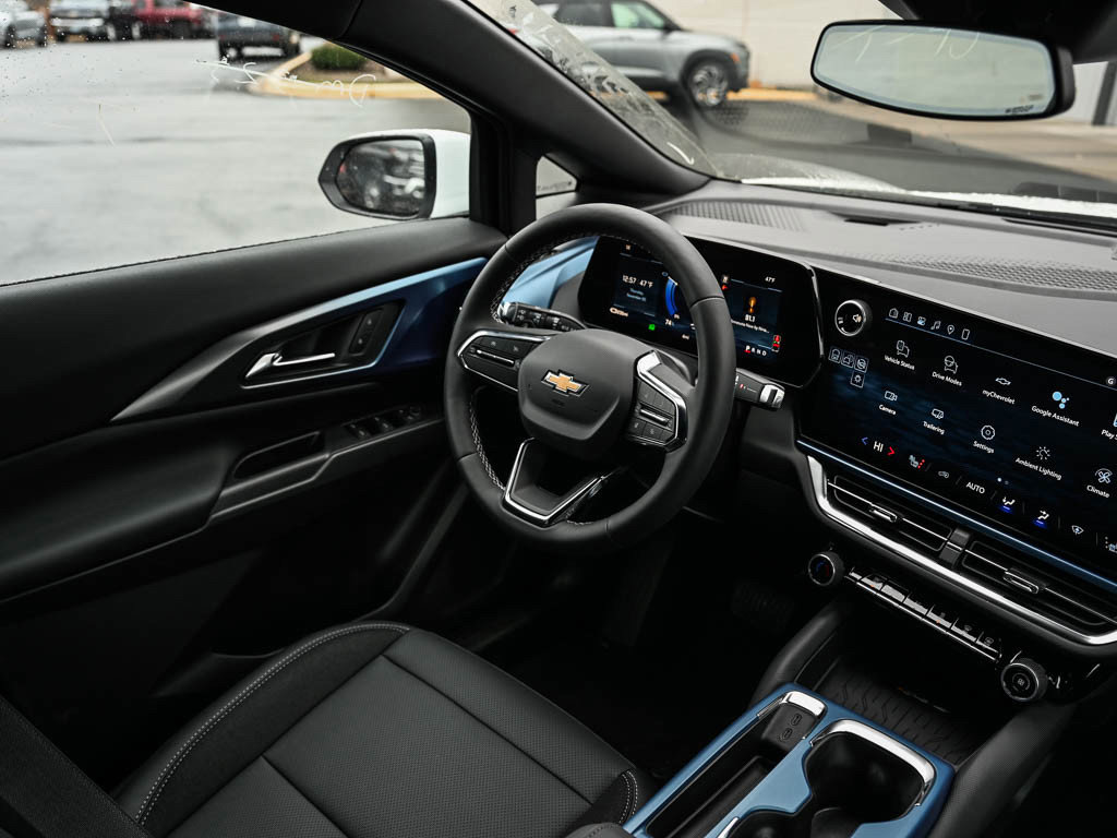 New 2026 Chevrolet Equinox EV LT image 13