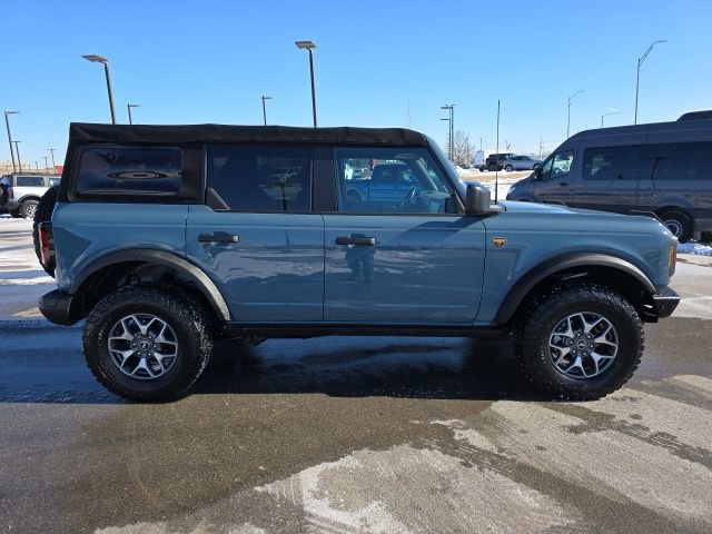 Used 2022 Ford Bronco Badlands image 6