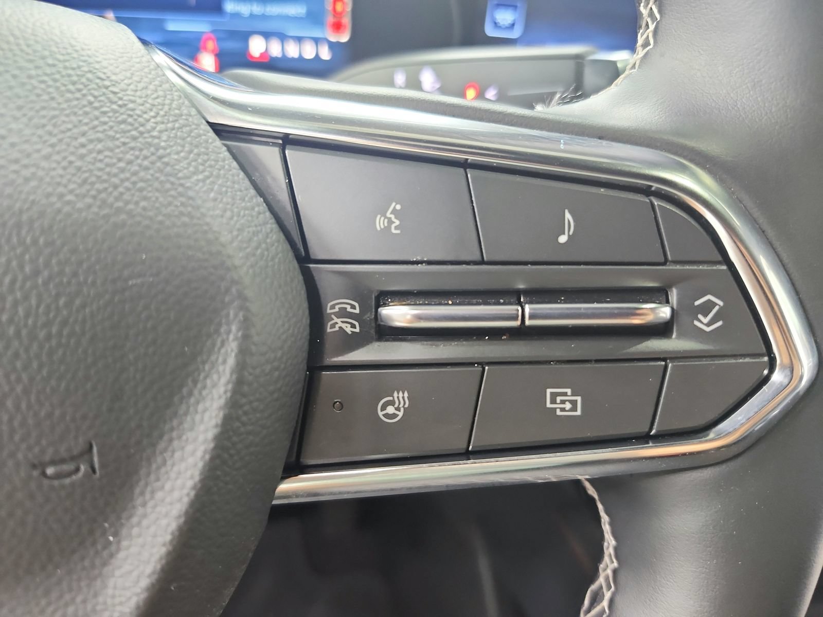 Used 2025 Chevrolet Traverse Z71 AWD/4WD image 24