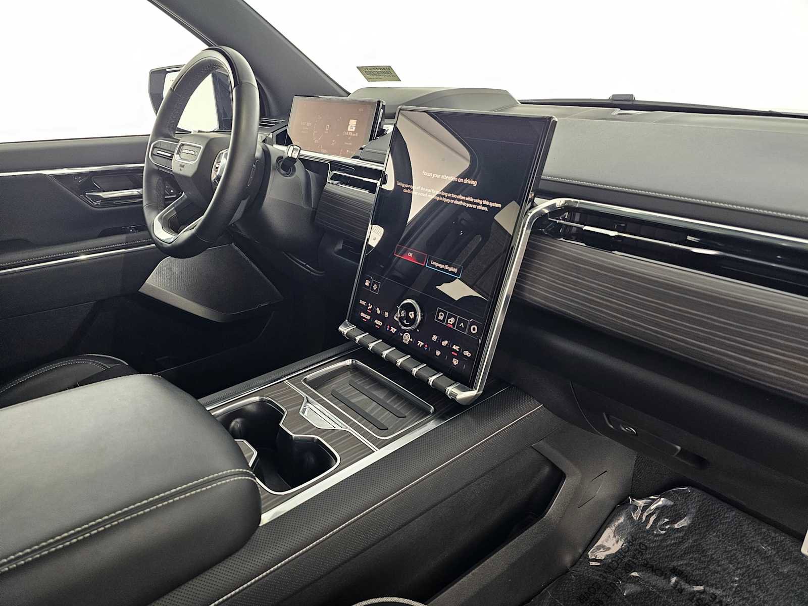 Used 2024 GMC Sierra EV Denali image 11