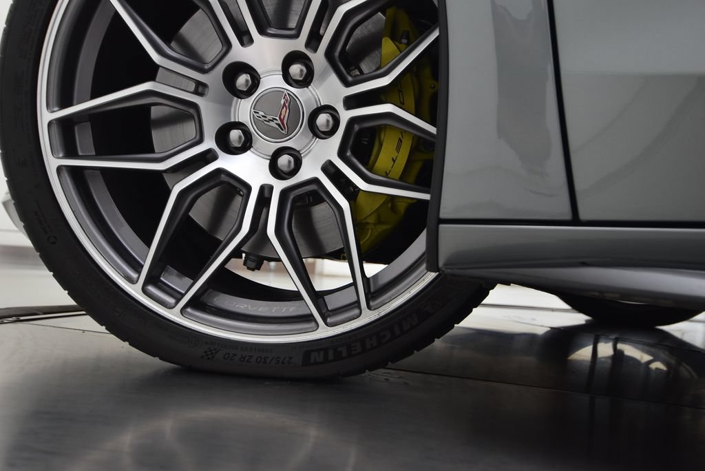 Used 2024 Chevrolet Corvette Z06 RWD image 70