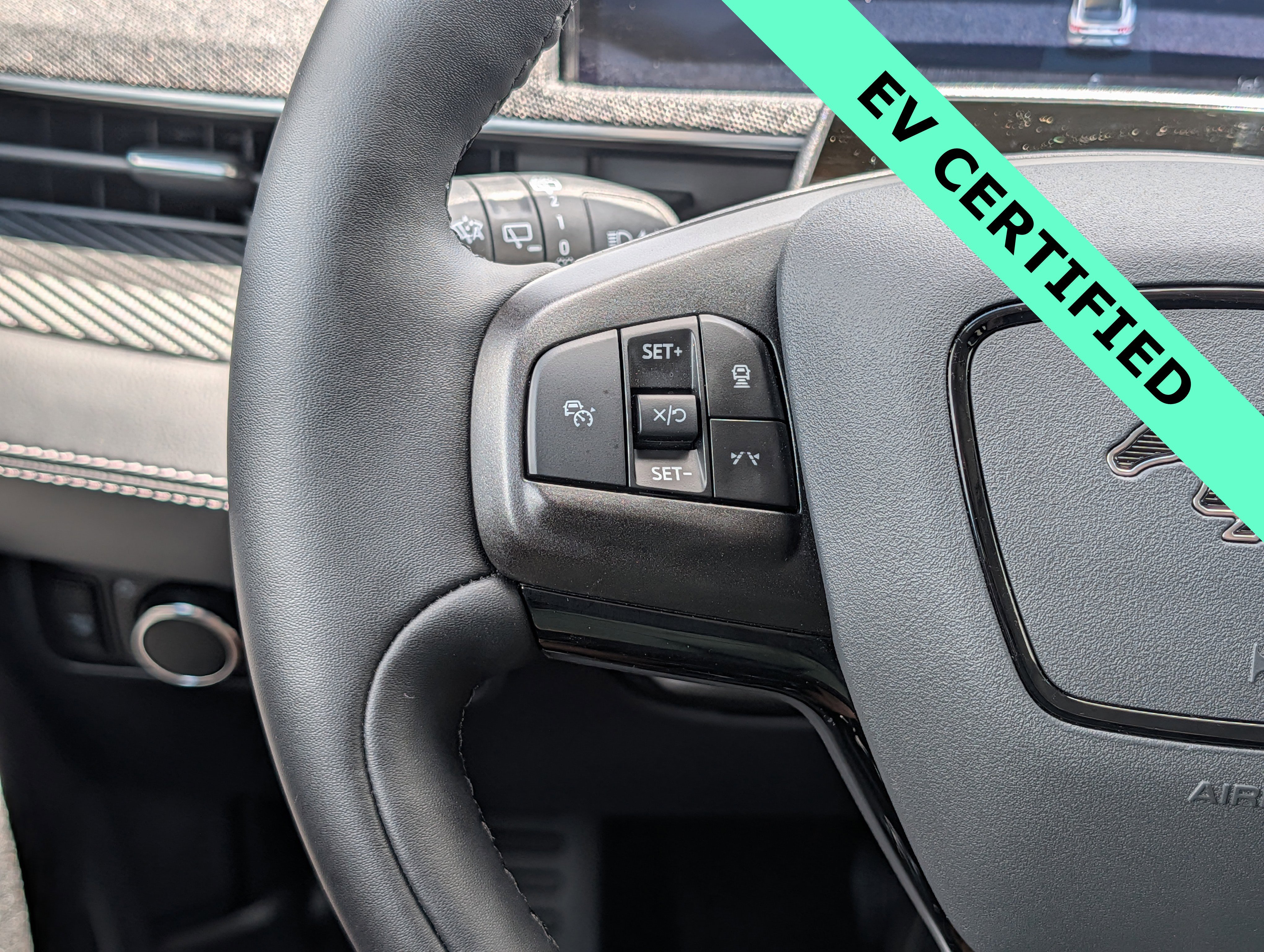 Used 2025 Ford Mustang Mach-E Premium AWD/4WD image 25