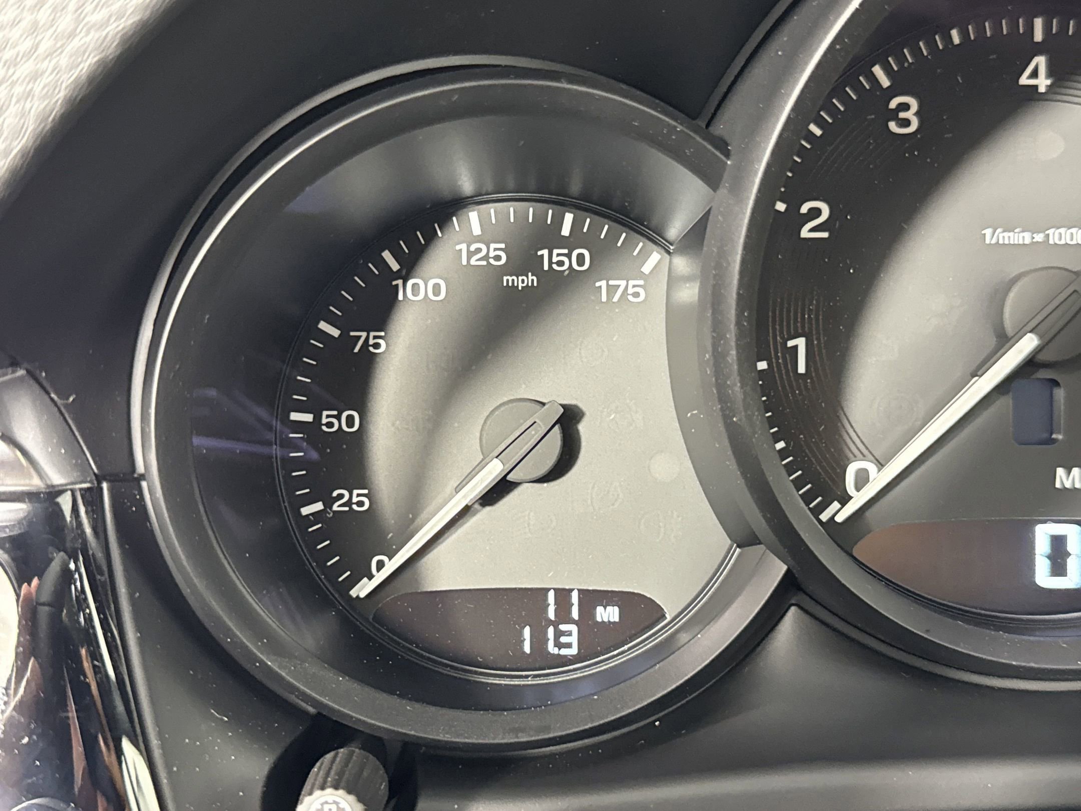 Certified 2025 Porsche Macan image 20