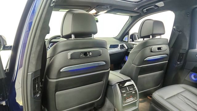 Used 2024 BMW X7 xDrive40i w/ Executive Package image 35
