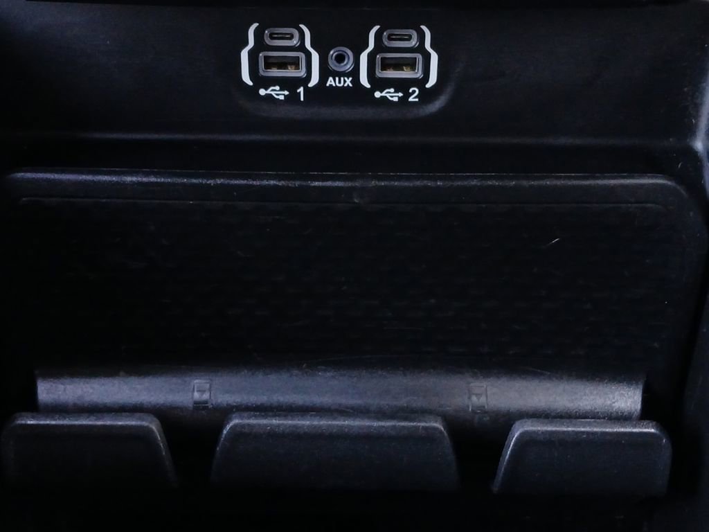 Used 2021 RAM 1500 Laramie w/ Sport Appearance Package AWD/4WD image 6