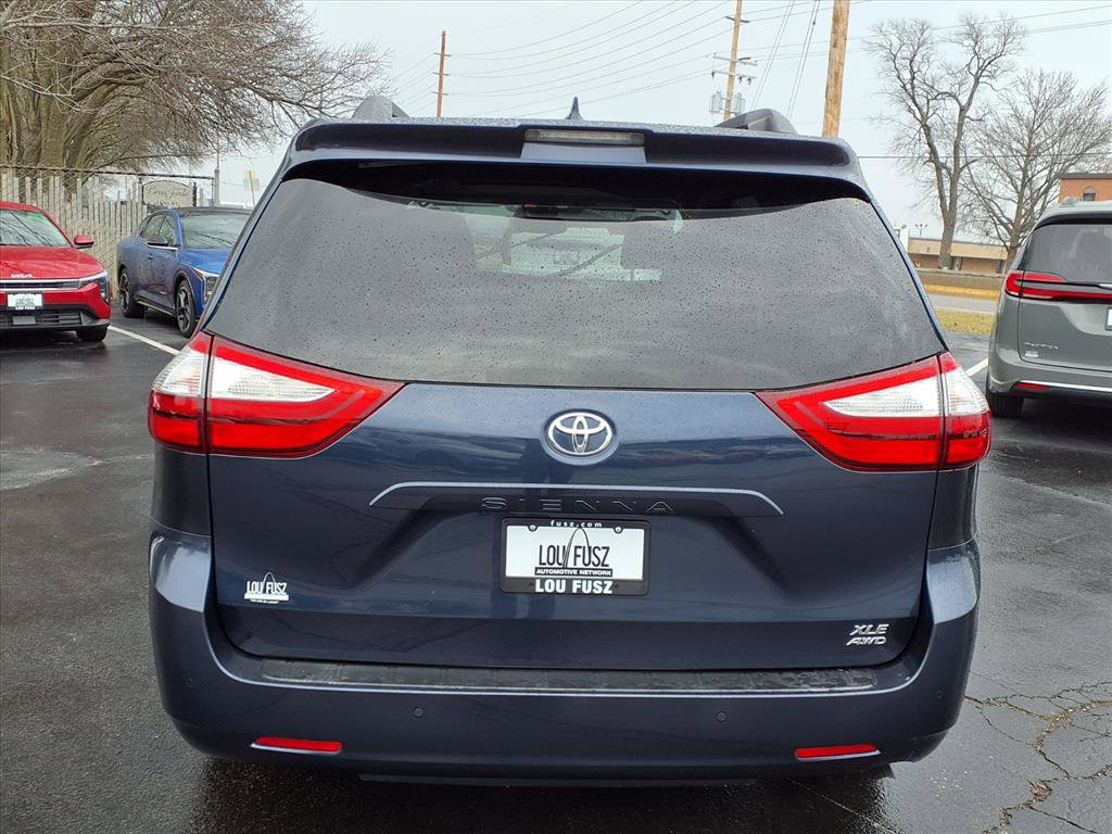 Used 2019 Toyota Sienna AWD image 27