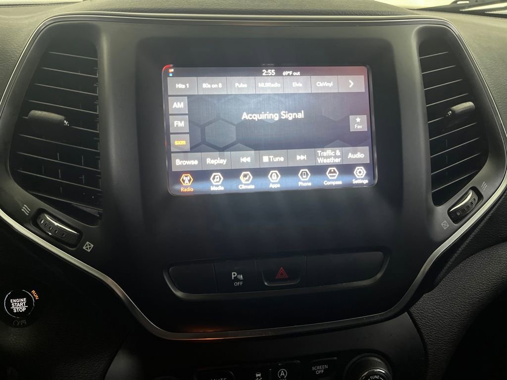 Used 2019 Jeep Cherokee Latitude Plus image 68