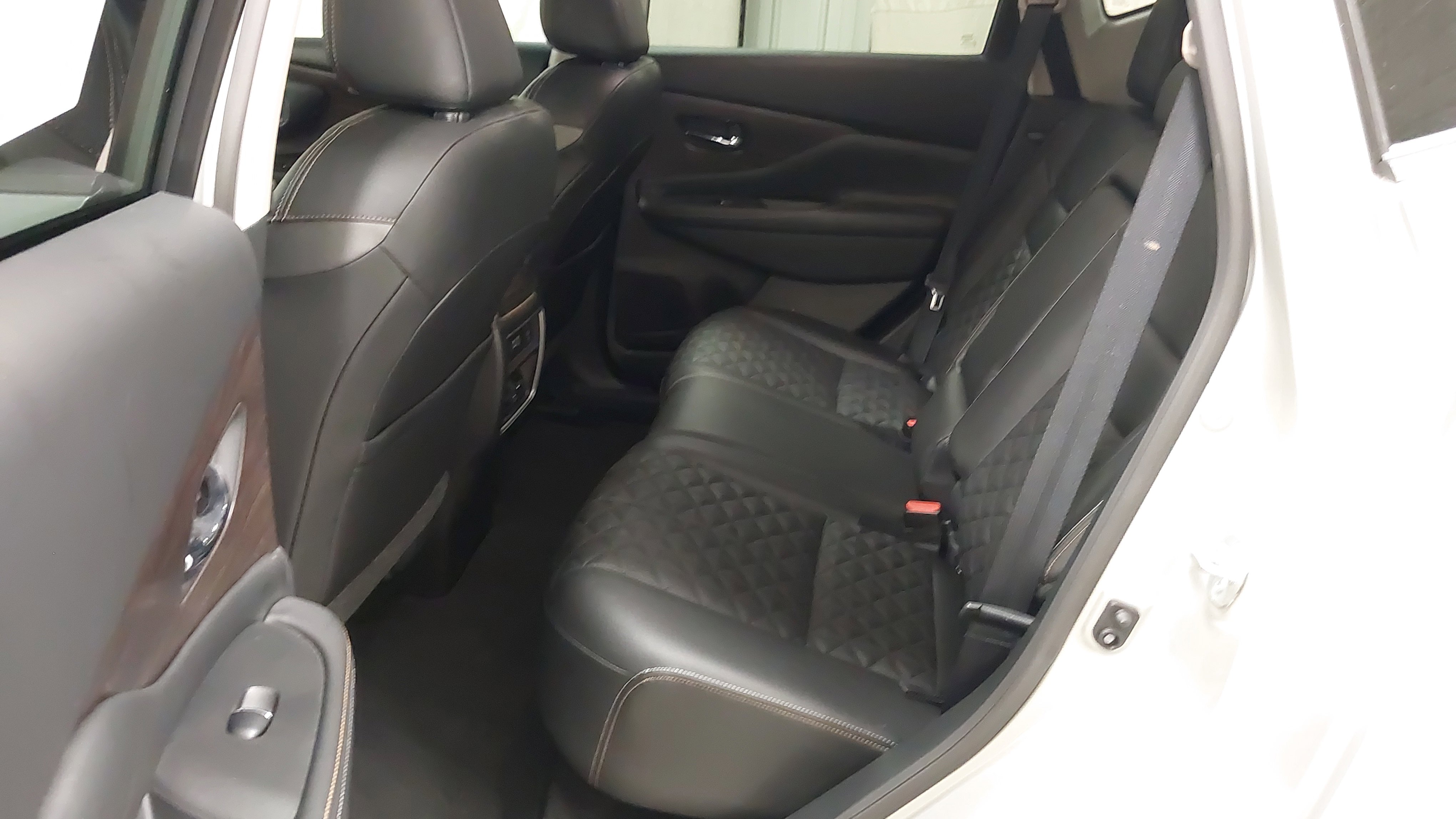 Used 2023 Nissan Murano Platinum w/ Cargo Package image 38