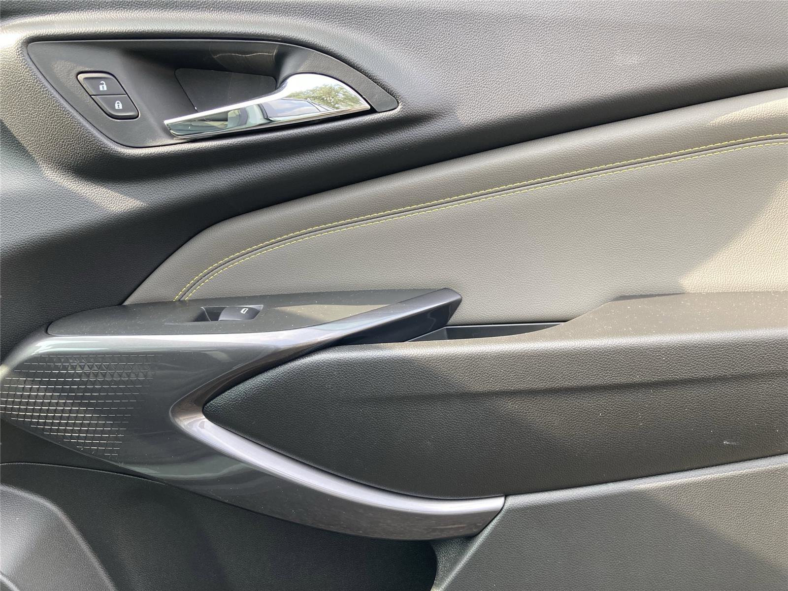 New 2026 Chevrolet Trax ACTIV w/ Sunroof Package image 14