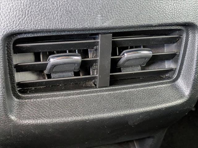 Used 2022 Ford Edge ST image 16