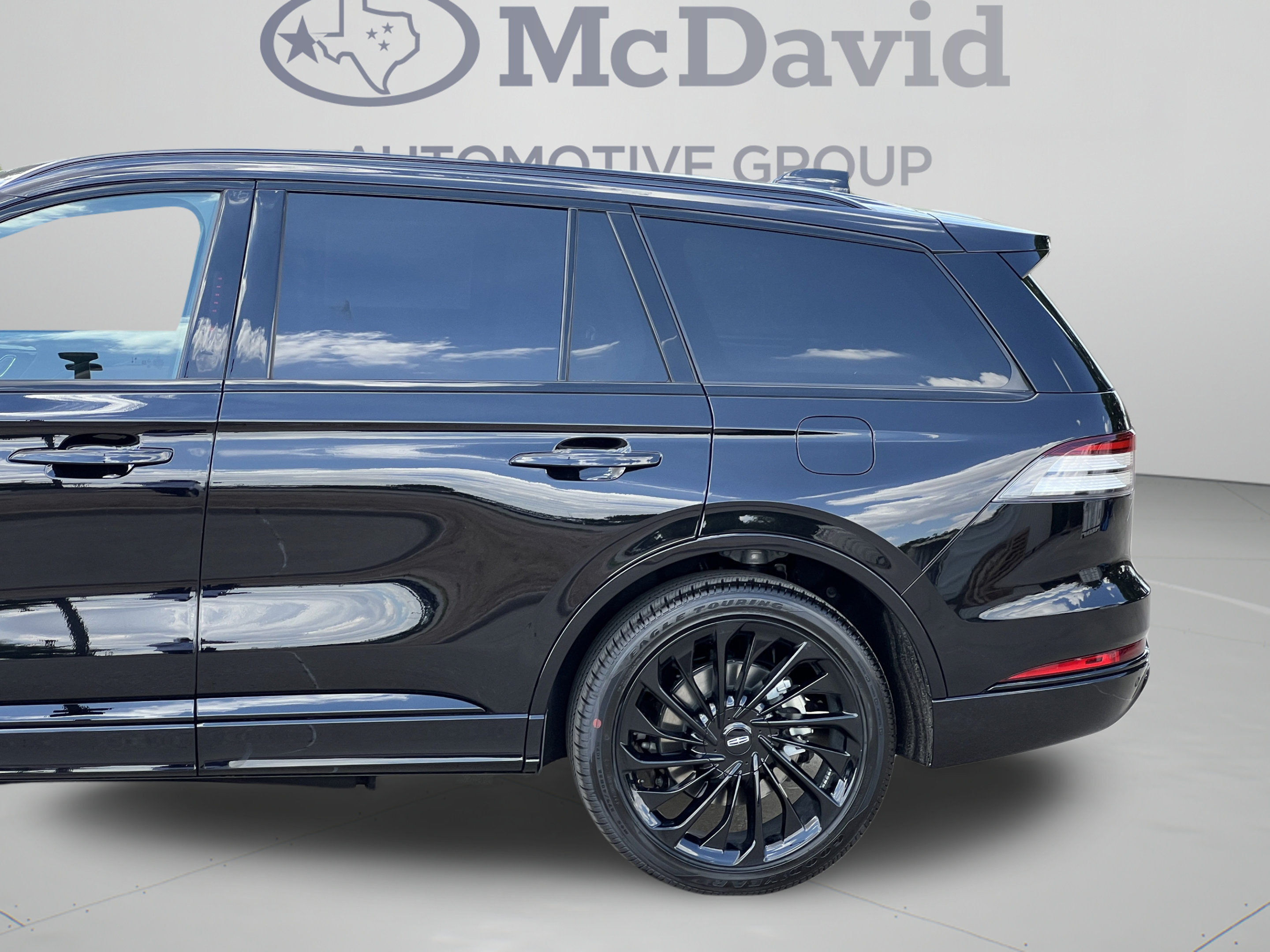 New 2026 Lincoln Aviator Reserve w/ Luxury Package RWD image 32