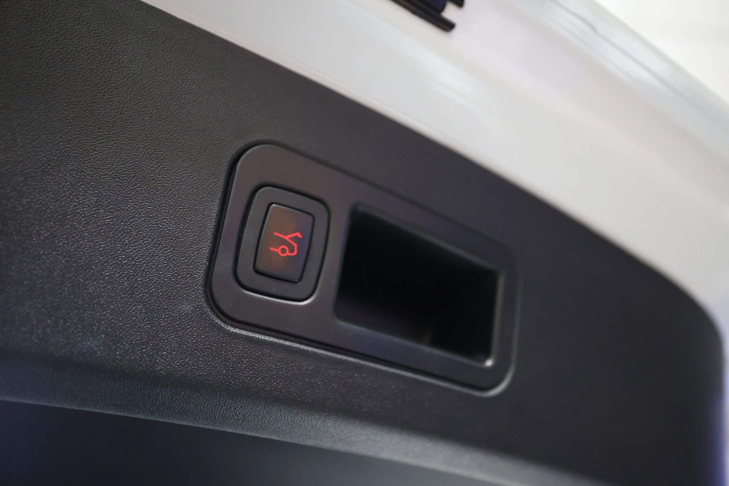 Used 2017 Tesla Model S P100D image 49