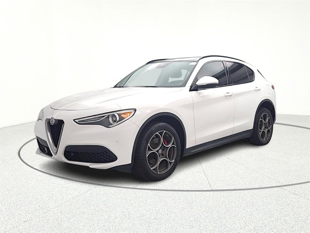Used 2018 Alfa Romeo Stelvio Sport w/ Quick Order Package 22J Sport image 3