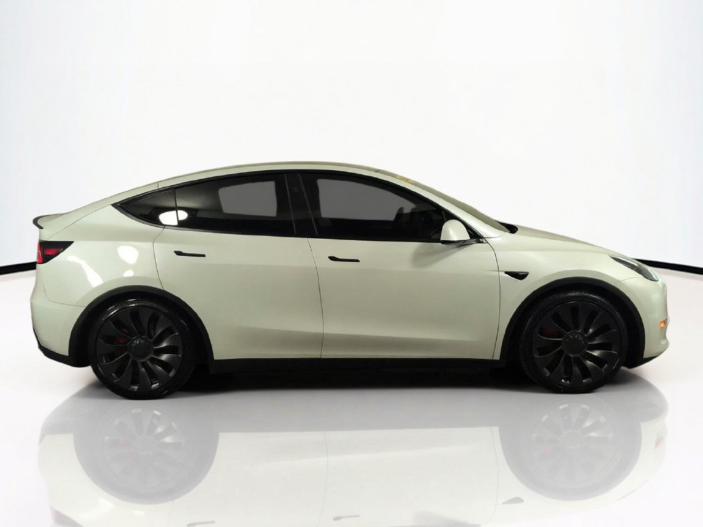 Used 2024 Tesla Model Y Performance AWD/4WD image 5