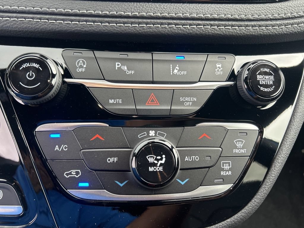 New 2026 Chrysler Pacifica Select FWD image 41
