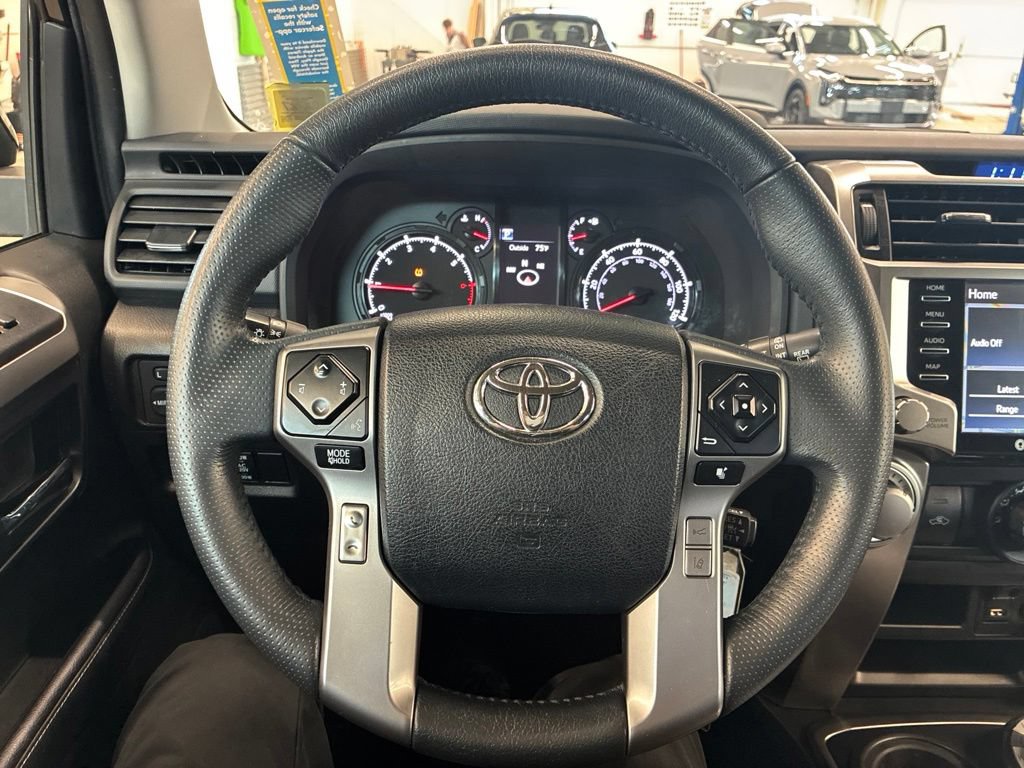 Used 2021 Toyota 4Runner SR5 AWD/4WD image 7