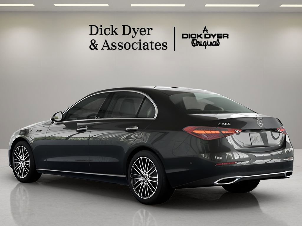 Used 2025 Mercedes-Benz C 300 Sedan image 8