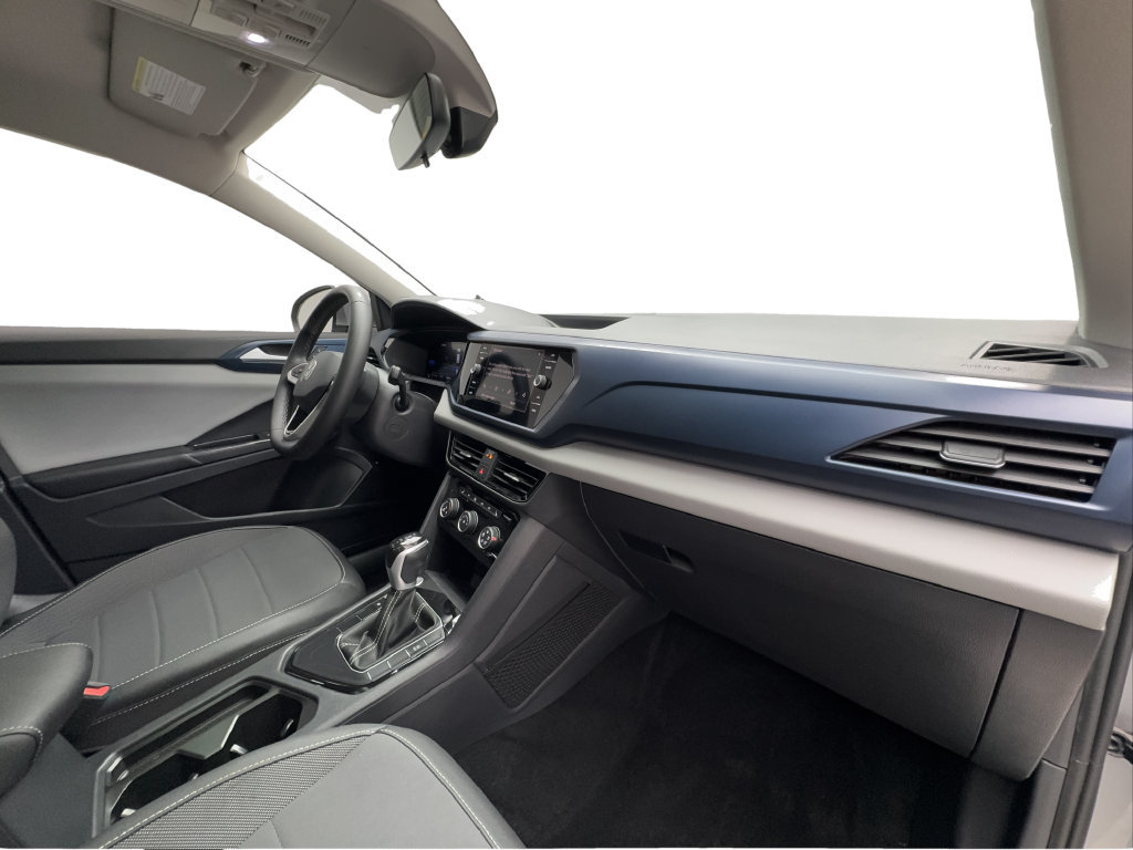 Used 2023 Volkswagen Taos SE w/ Panoramic Sunroof Package FWD image 34
