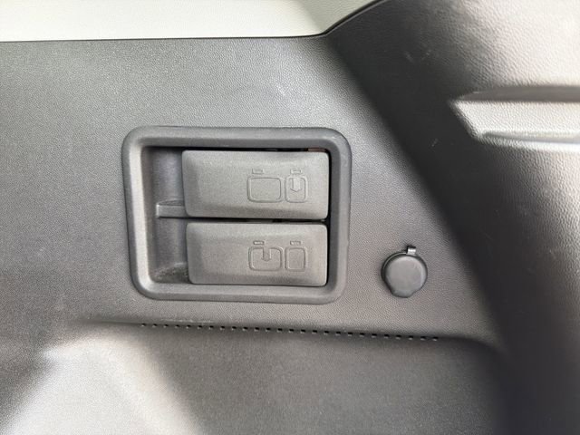 Used 2022 GMC Terrain SLE w/ Driver Convenience Package FWD image 23