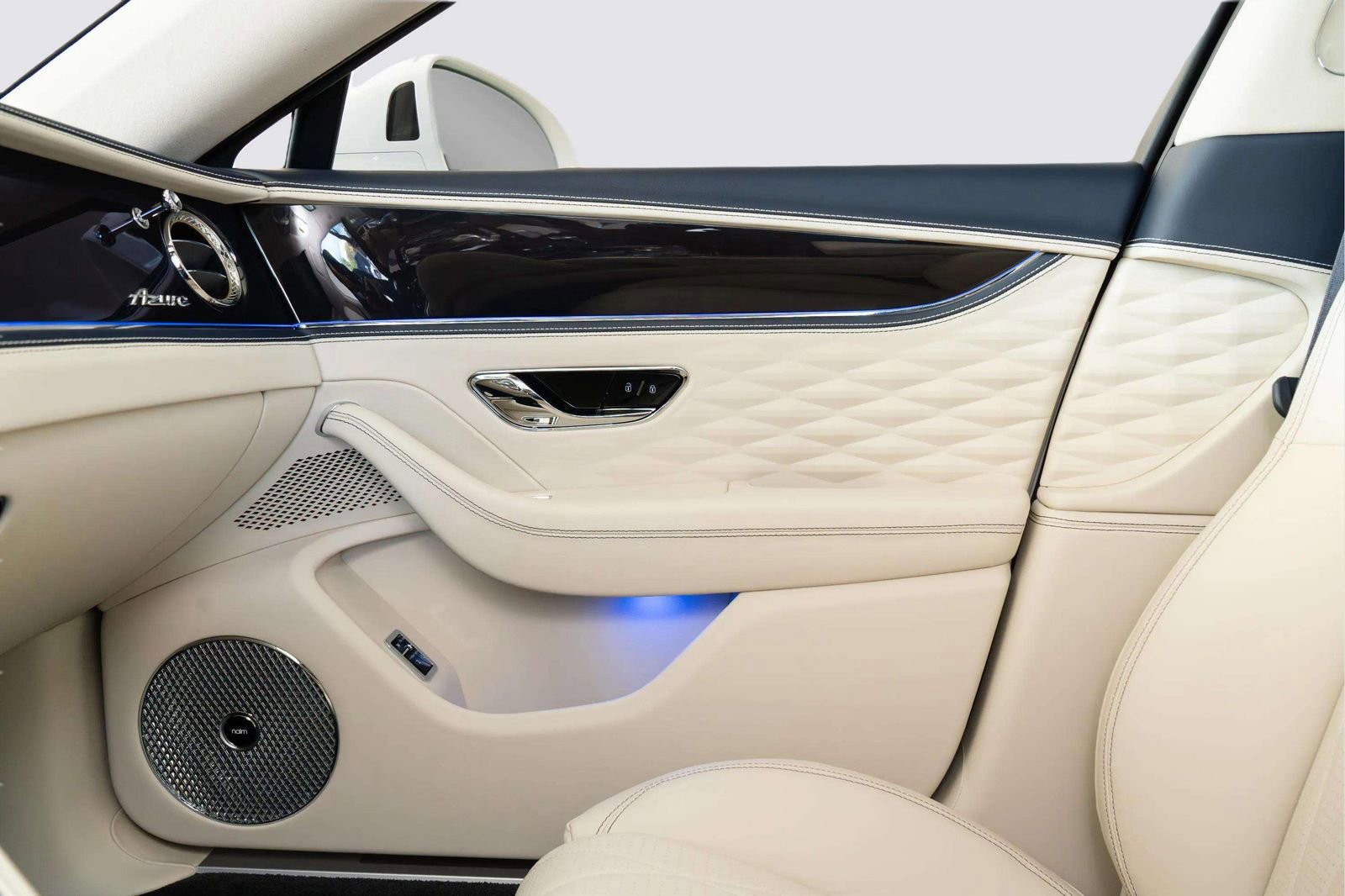 Used 2023 Bentley Flying Spur Azure AWD/4WD image 14