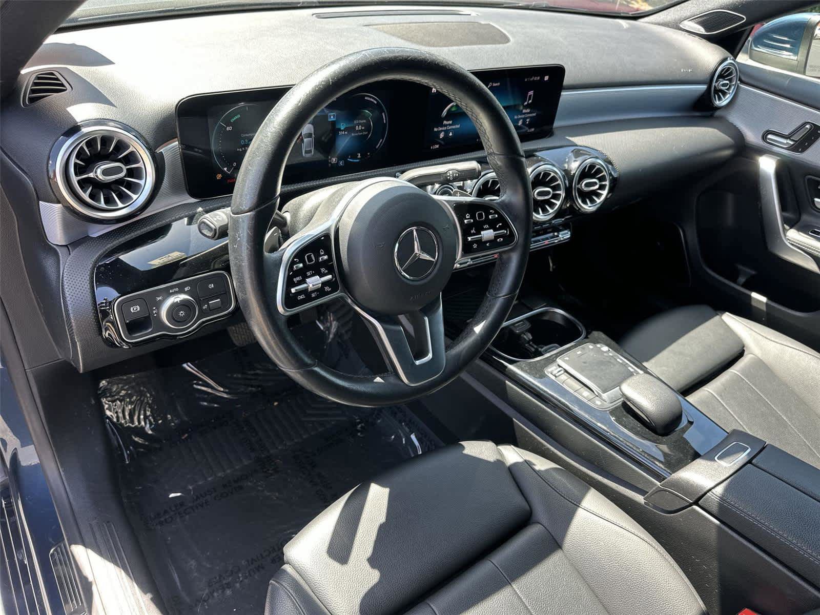 Used 2021 Mercedes-Benz A 220 image 2