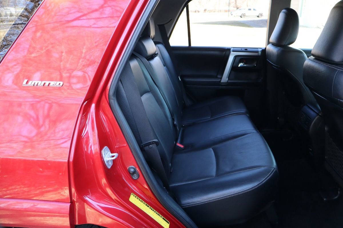 Used 2015 Toyota 4Runner Limited image 22