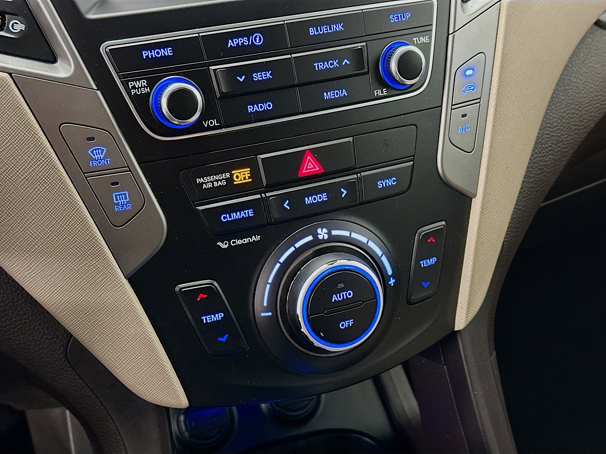 Used 2017 Hyundai Santa Fe Sport image 23