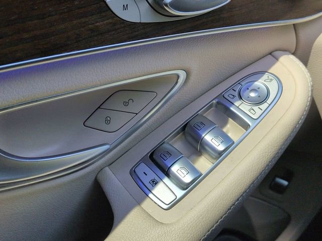 Used 2021 Mercedes-Benz C 300 4MATIC Sedan image 31