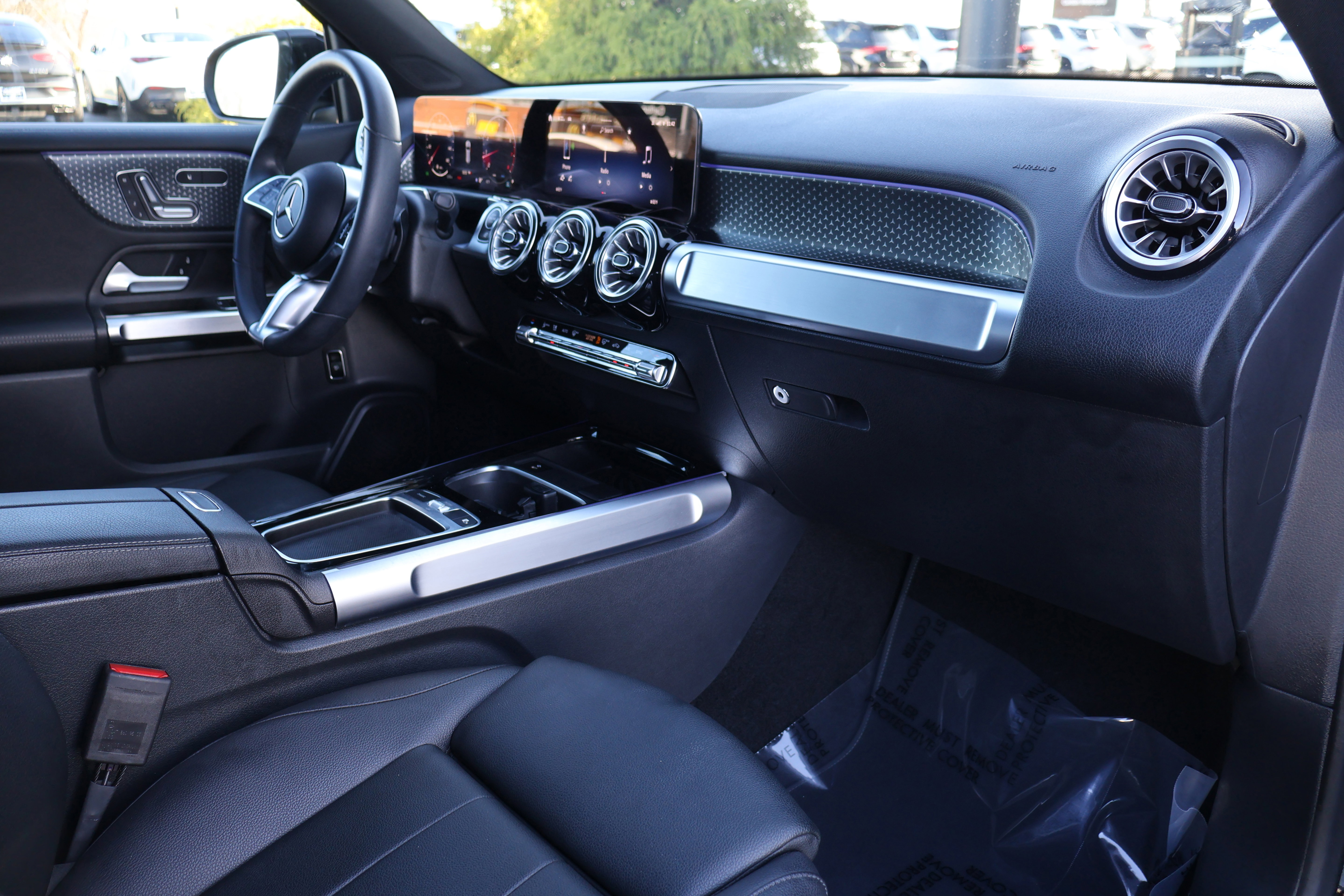 Certified 2024 Mercedes-Benz GLB 250 image 26