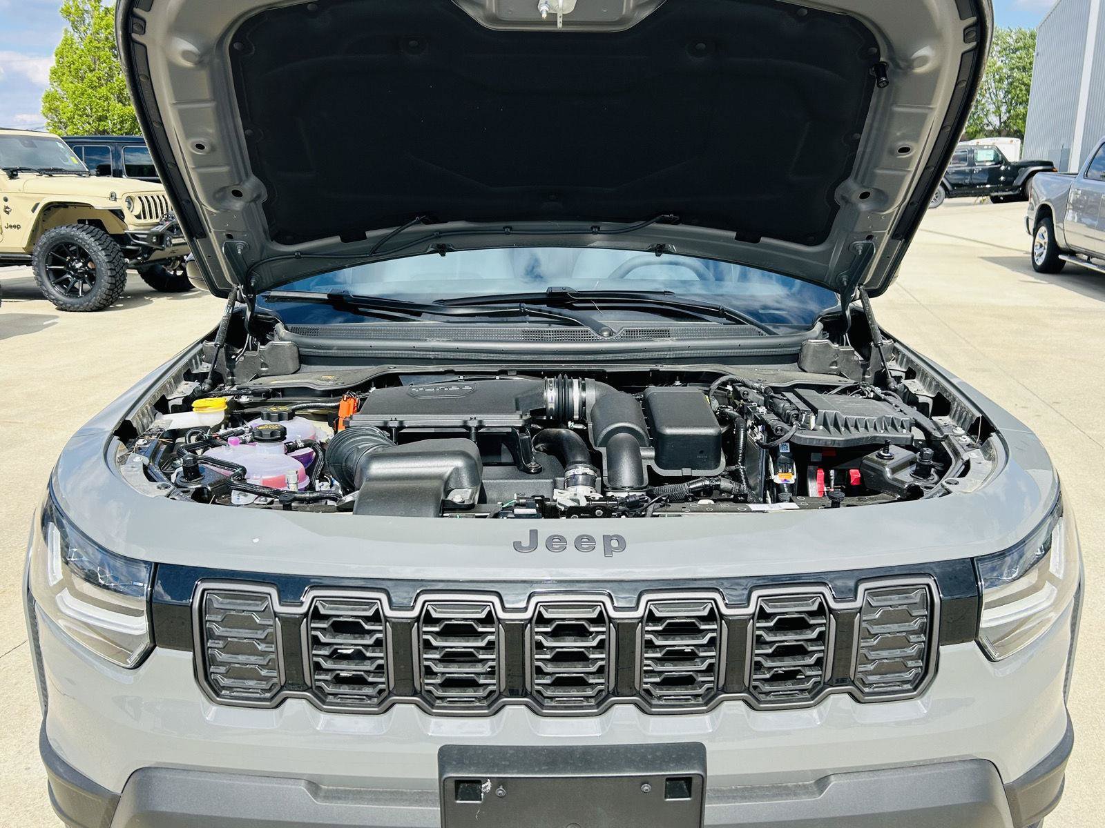 New 2026 Jeep Cherokee Laredo AWD/4WD image 39