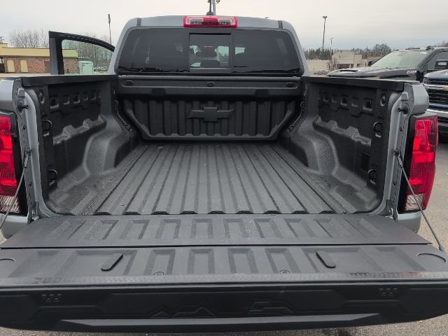 Used 2023 Chevrolet Colorado Trail Boss w/ Technology Package AWD/4WD image 41