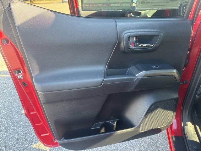 Used 2019 Toyota Tacoma TRD Off-Road image 22