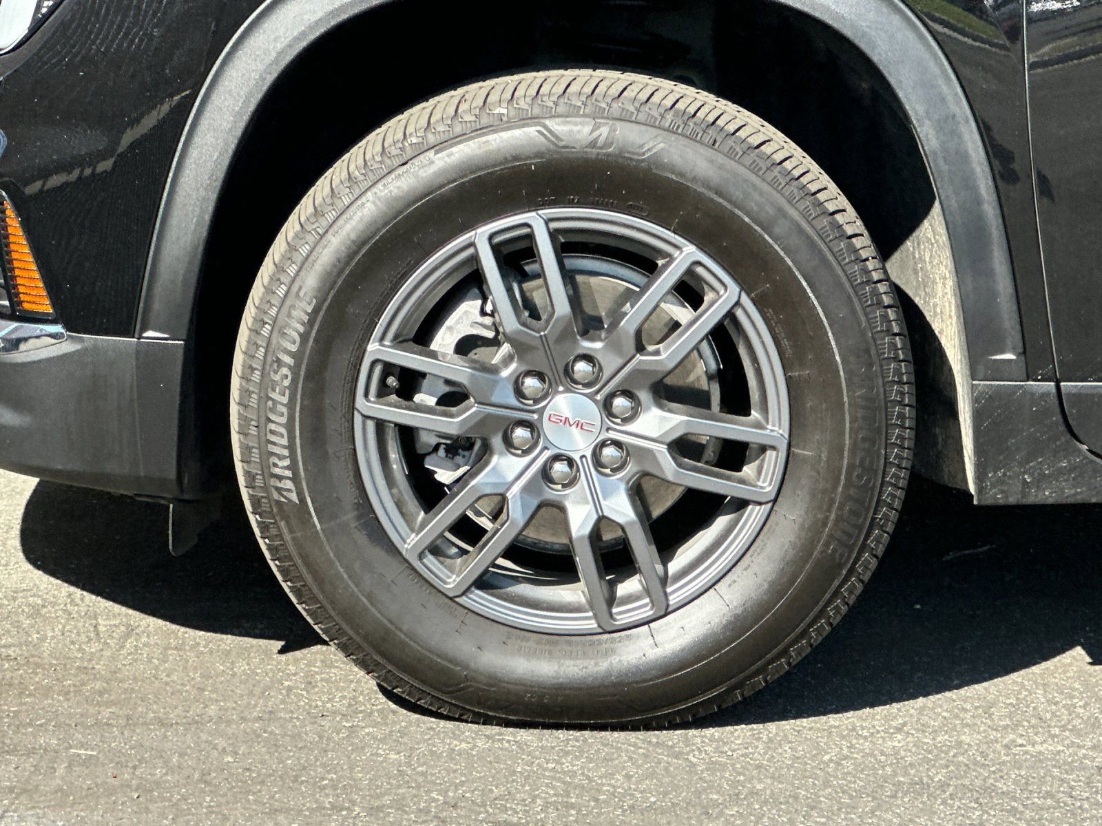 New 2025 GMC Acadia Elevation image 27