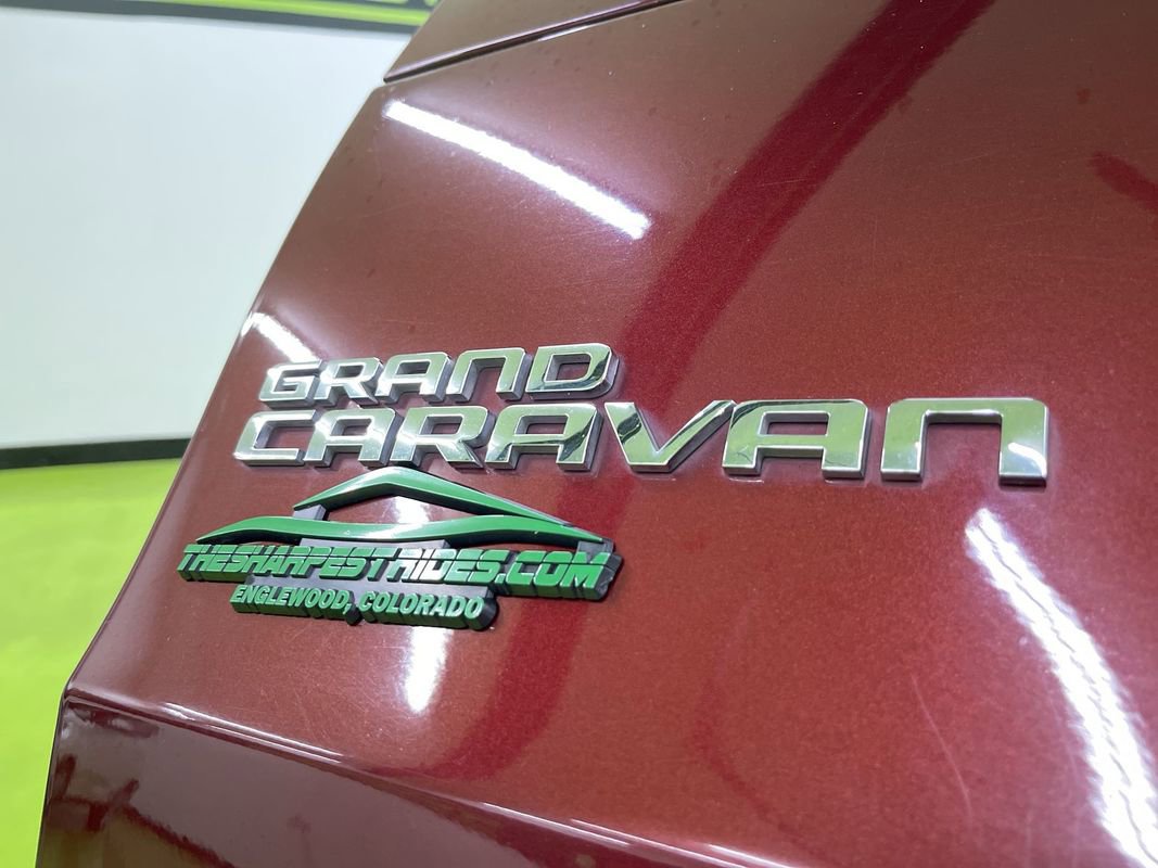 Used 2018 Dodge Grand Caravan SXT image 12