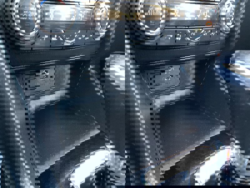 Used 2018 MAZDA MAZDA3 Touring image 21