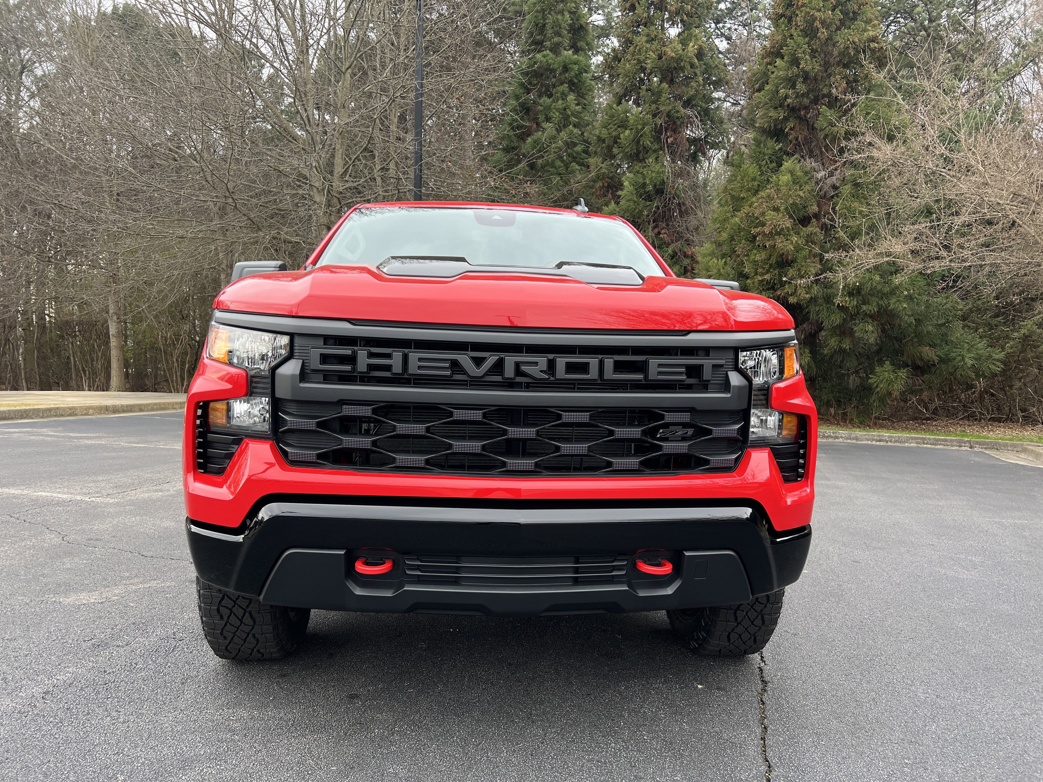 Used 2026 Chevrolet Silverado 1500 Custom Trail Boss w/ LPO, Dark Essentials Package image 3