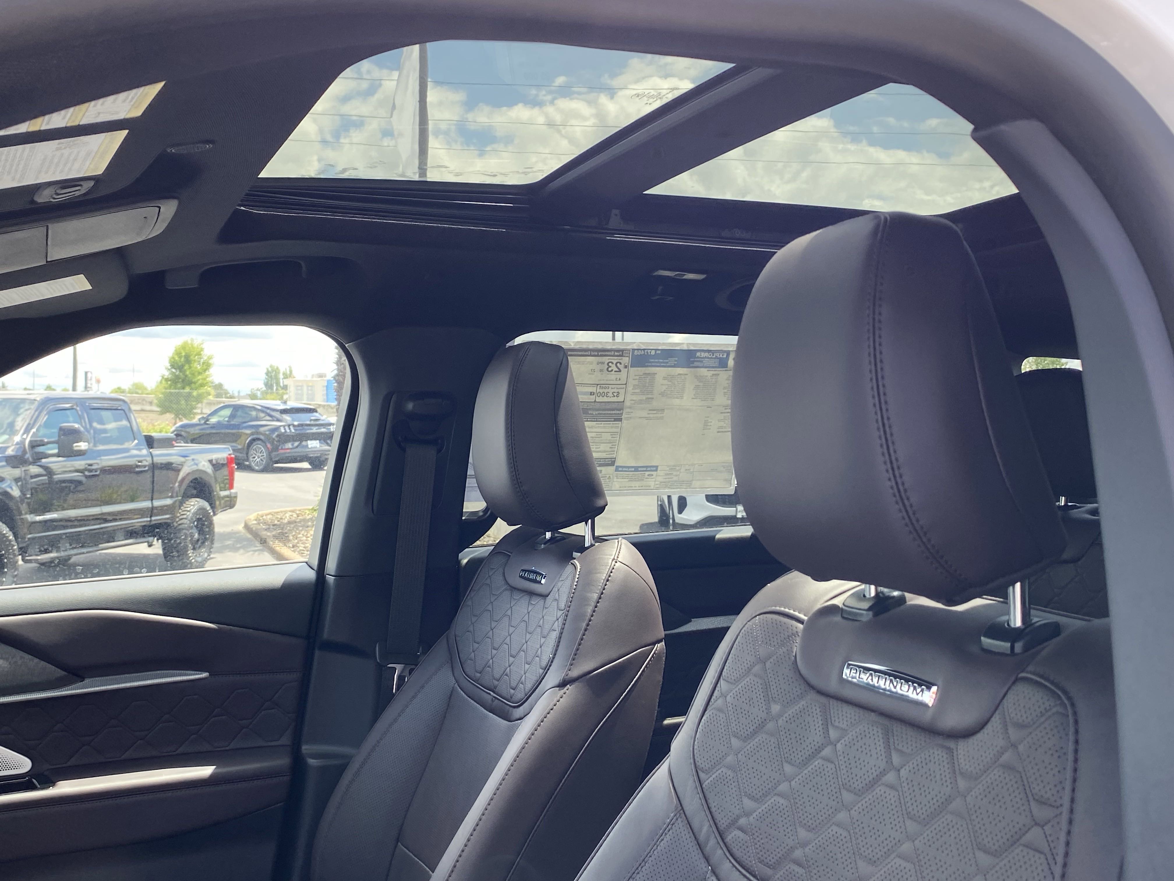 New 2025 Ford Explorer Platinum w/ LUX Leather Package image 18