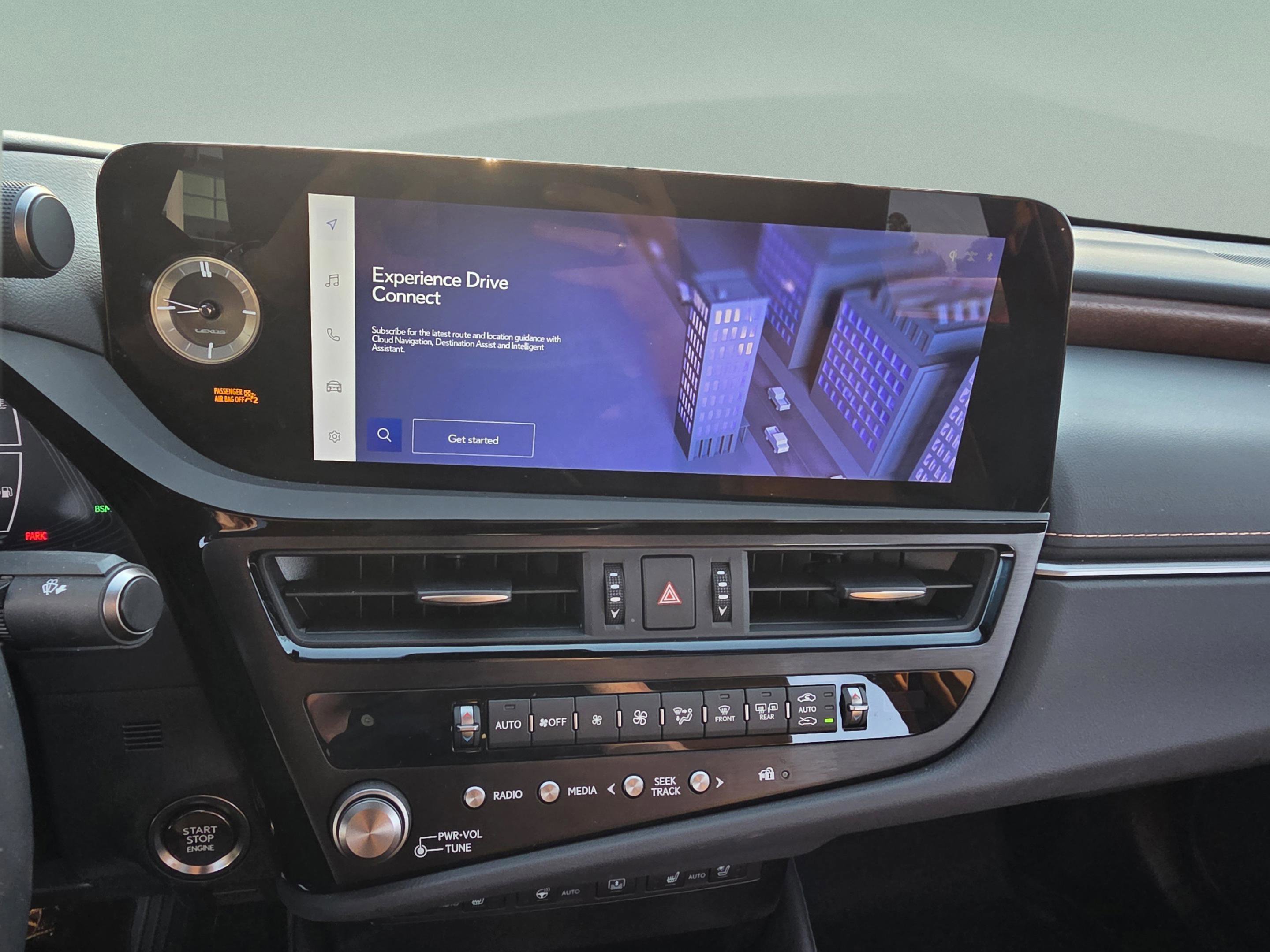 Certified 2025 Lexus ES 350 w/ Premium Package image 17