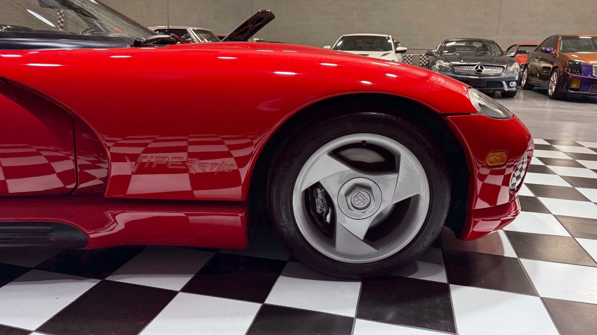 Used 1992 Dodge Viper RT/10 image 24