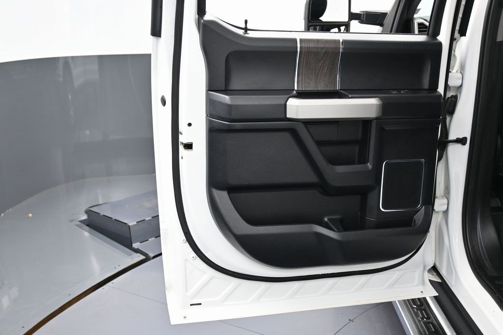 Used 2021 Ford F250 Lariat w/ Lariat Value Package image 38