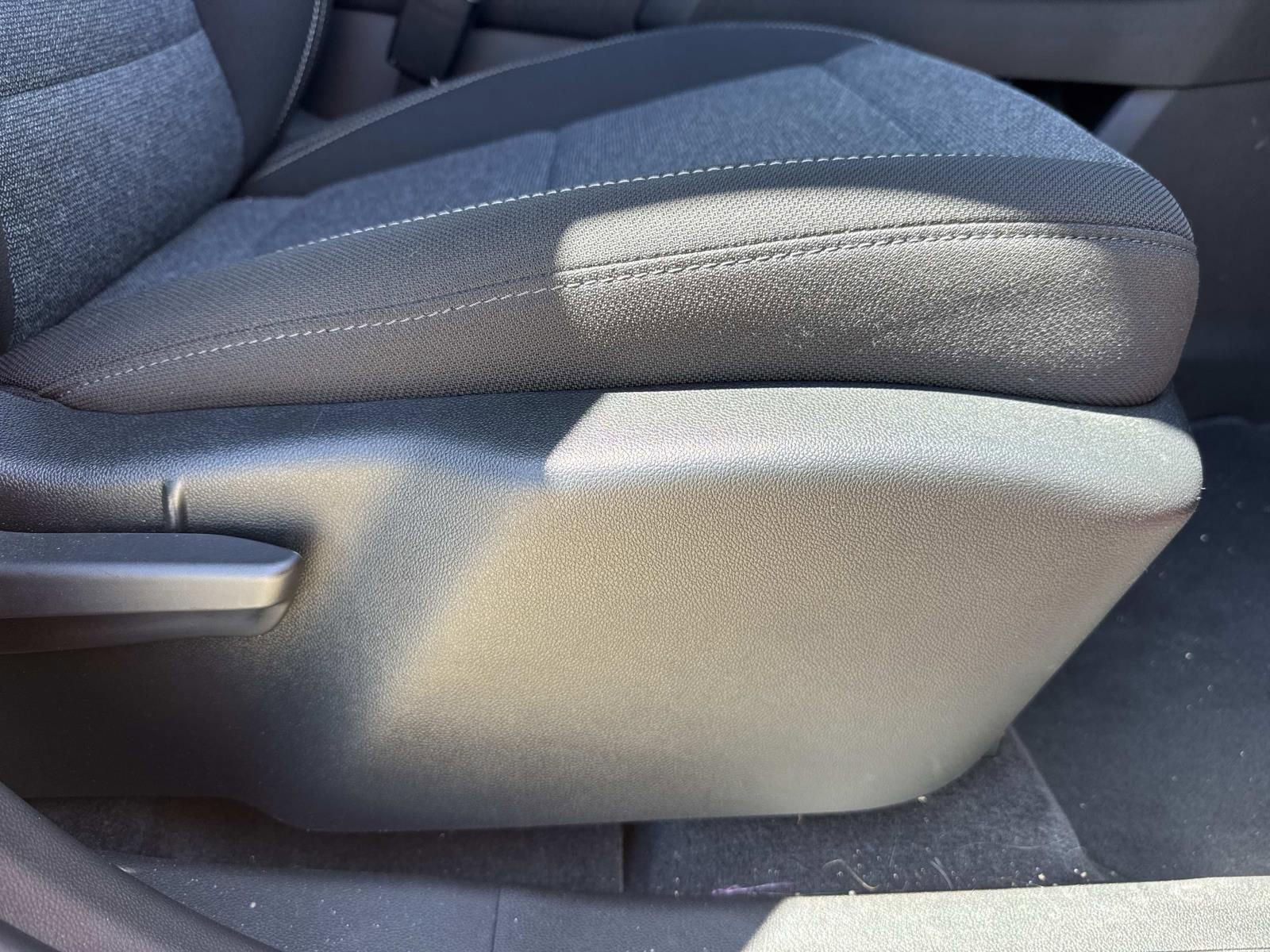 Used 2025 GMC Terrain Elevation image 12